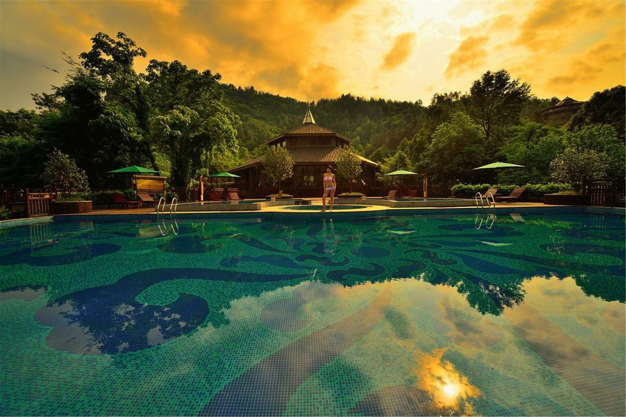 Harmona Resort & Spa Чжанцзяцзе Екстер'єр фото